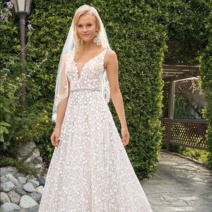 Liliana by Casablanca Bridal NEW UNALTERED